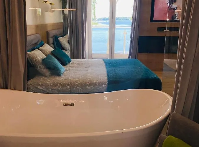 Moloo Iii Apartment *